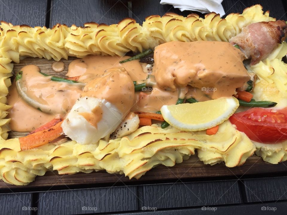 Planka med torsk och potatismos