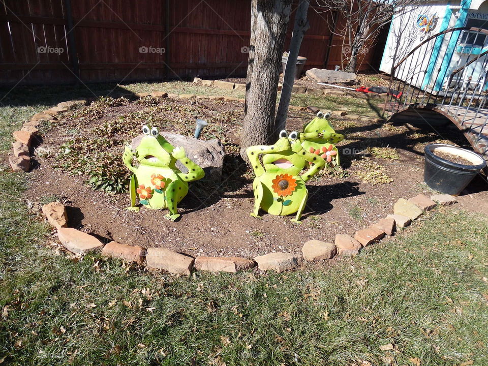 Hear no evil 😈 speak no evil 😈