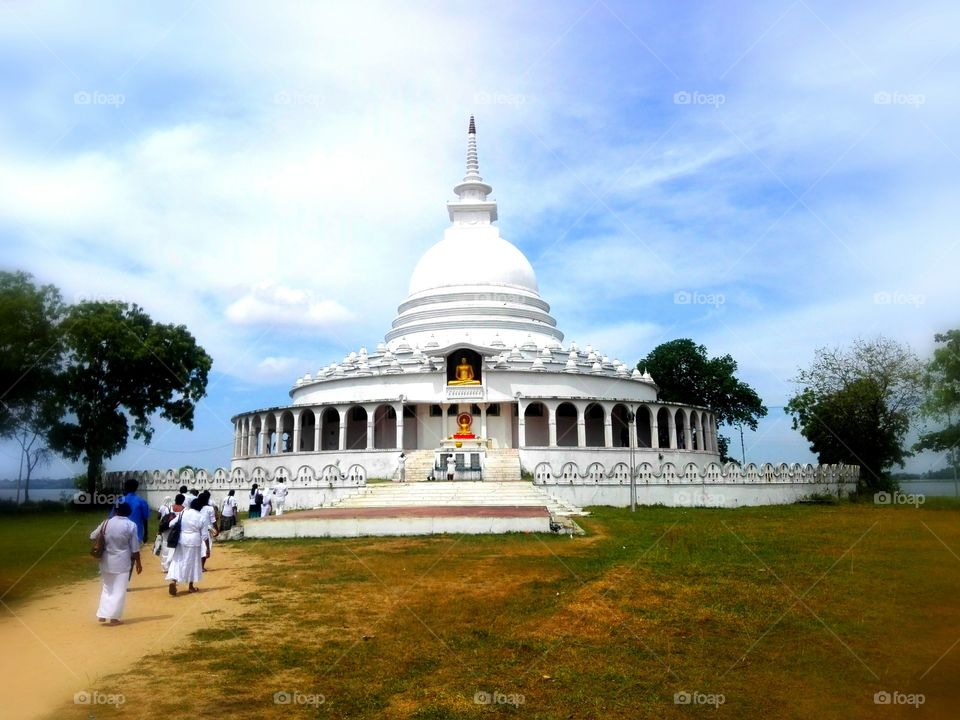 sri lankan temple in halawatha