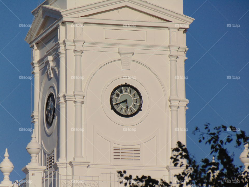 Reloj de la torre del Palacio de Gobierno en Hermosillo, Sonora