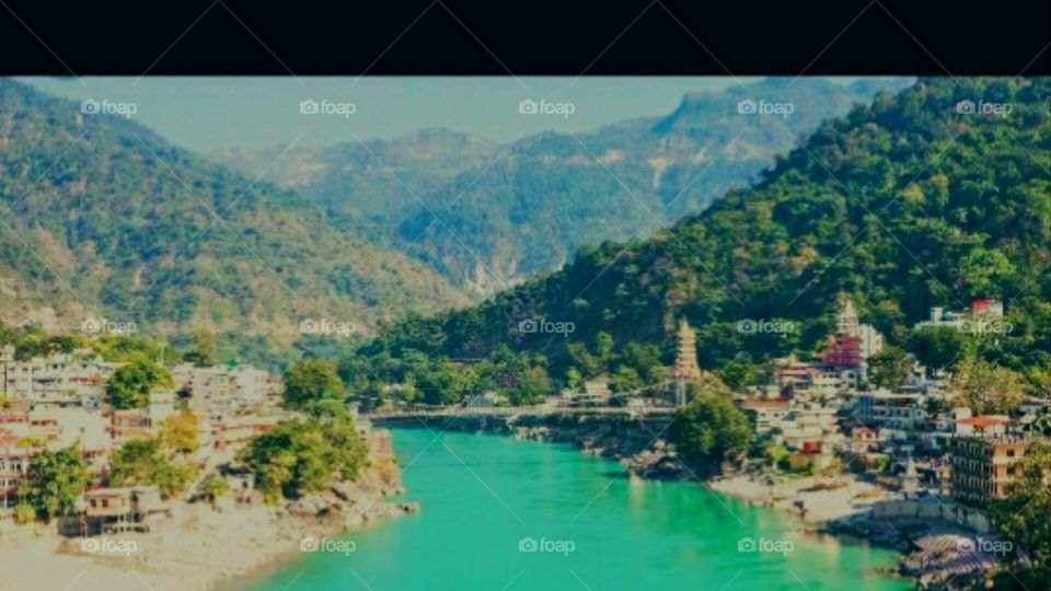 beautiful rishikesh best for boating and bungee jumping and trekking must visit here......