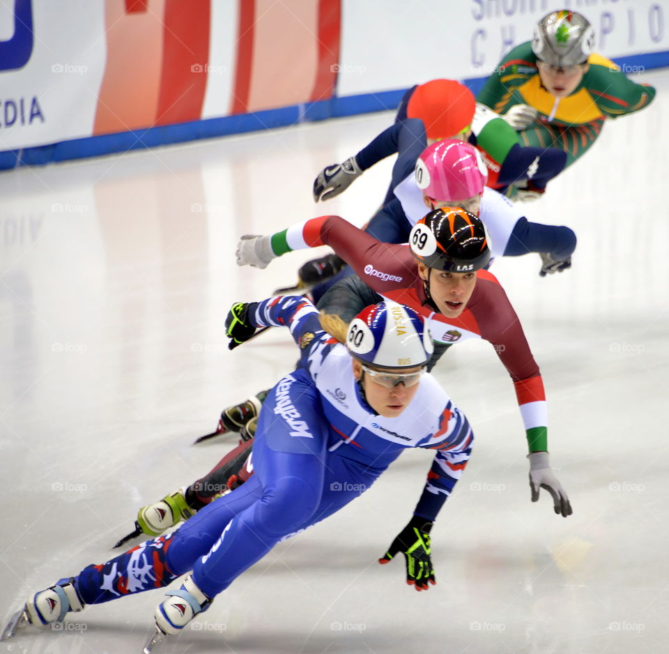 short track, sport on ice