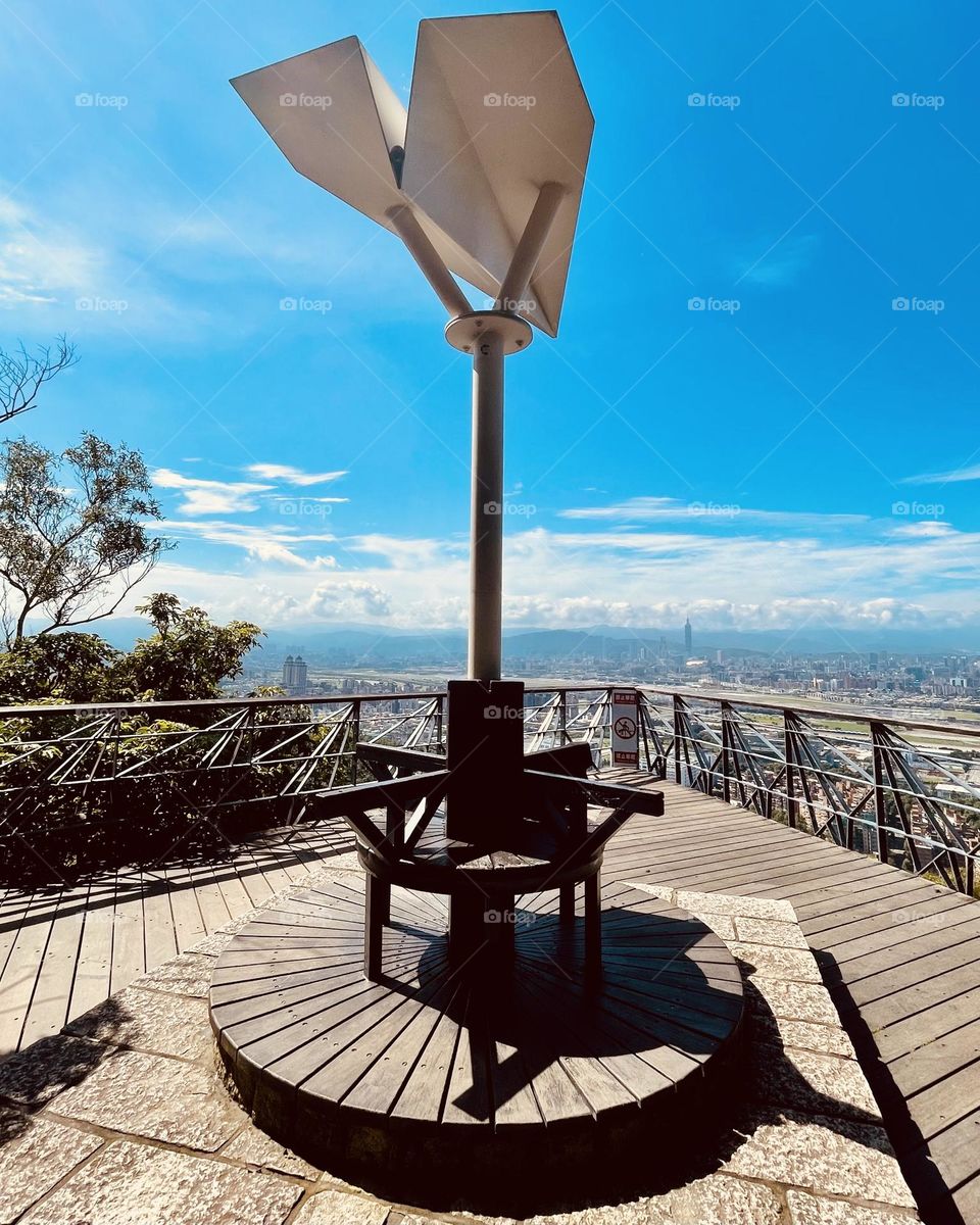 Old Place Plane-Spotting Platform 