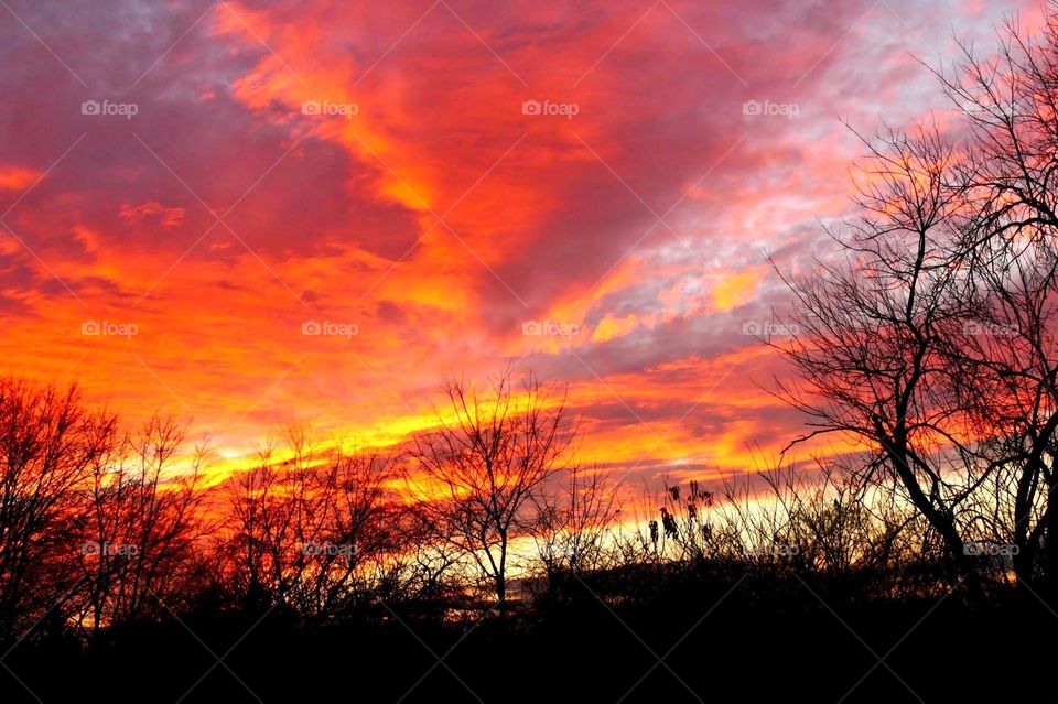 Beautiful sun set and pink clouds natural landscape