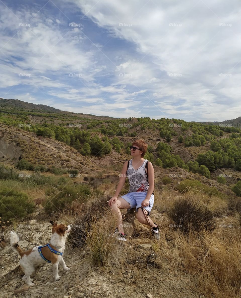 Enjoying the countryside with my dog ​​and from time to time taking advantage of a place to take a photo.