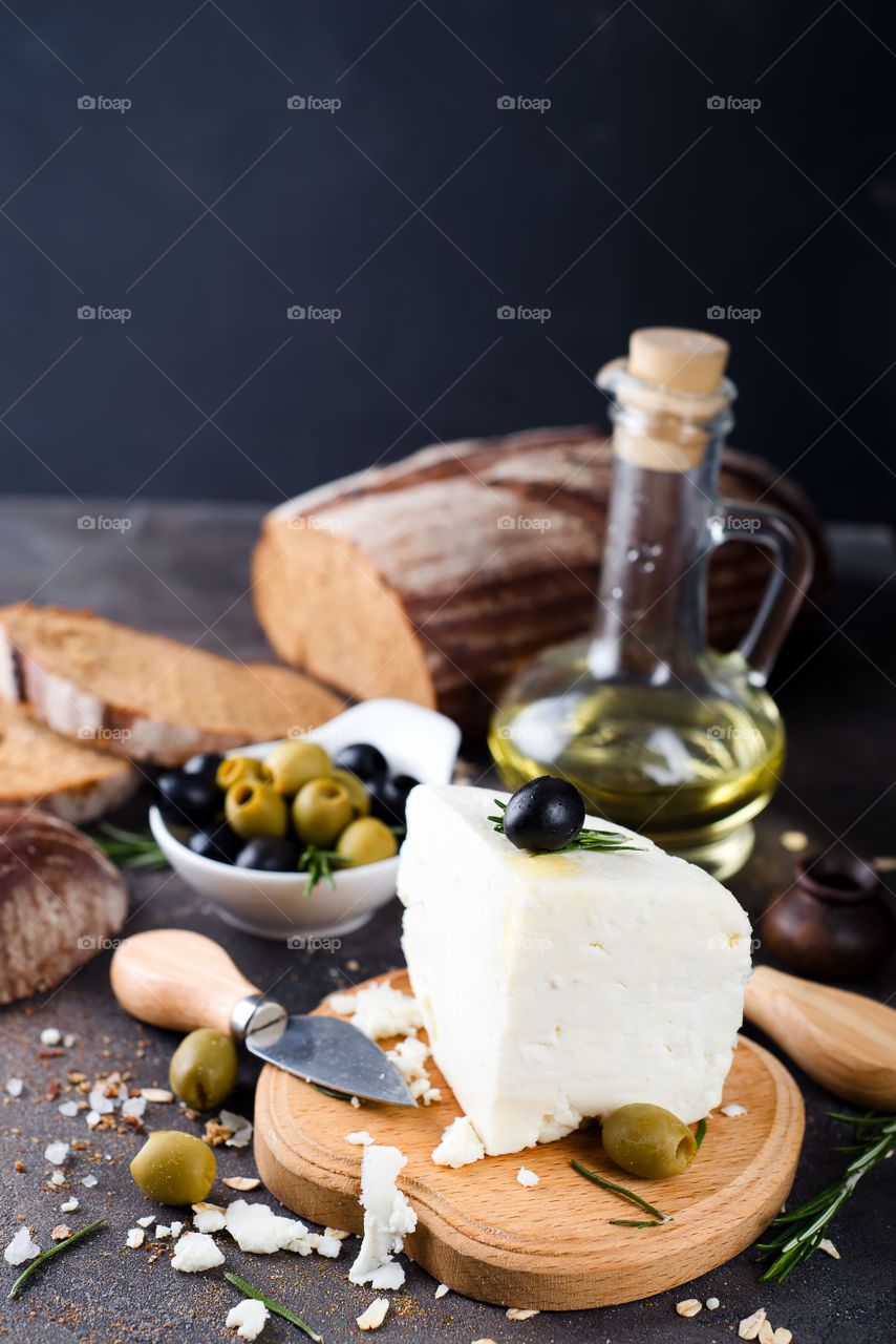 Preparation of bread with olive oil