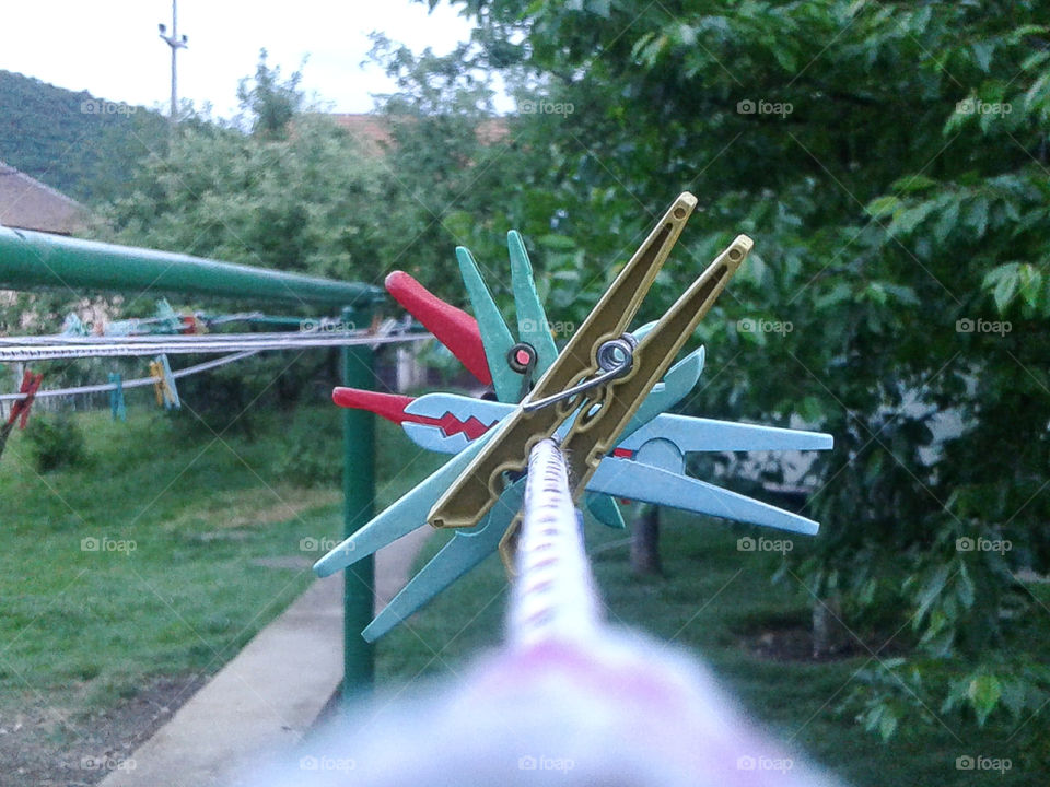 This rope is amazing,and every this mall 'hook' has been carefully puted on its place so the picture be perfect.Few simple colours allways give they best,green is allway awesome,isnt it?