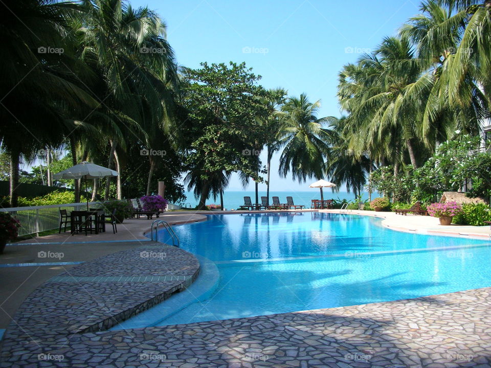 THE BEACH AT PATTAYA, THAILAND