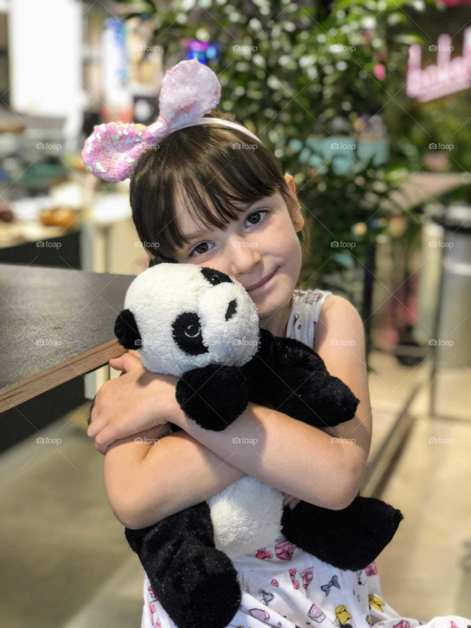 Little girl with teddy