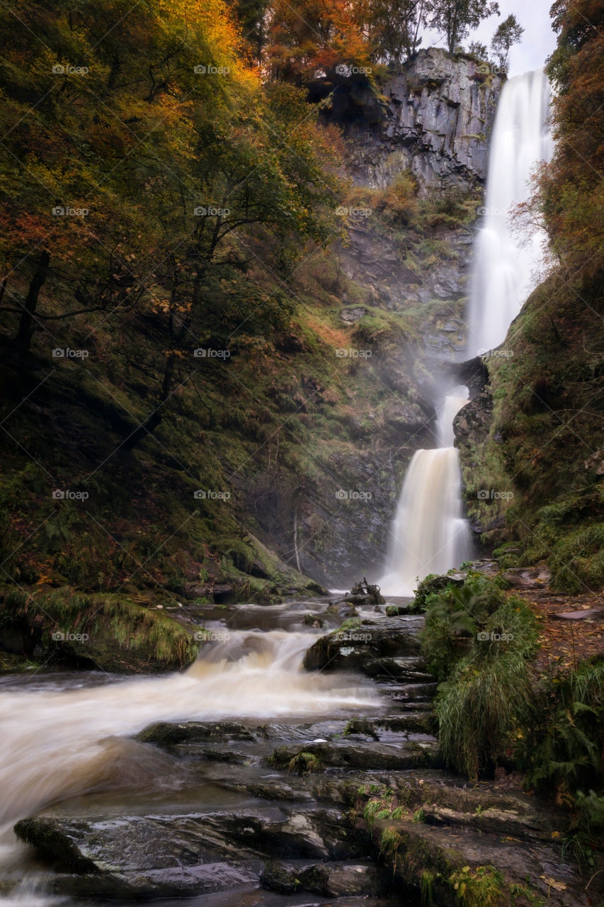 England. Waterfall. Pistyll rhaeadr.