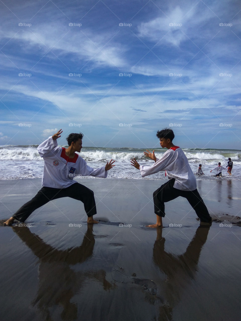 Understanding Pencak Silat in Indonesia, pencak silat is a traditional martial arts originating from the archipelago, and pencak silat is part of the culture of the Indonesian nation developed in line with the history of Indonesian society