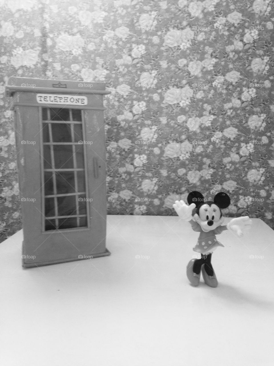Disney - Minnie - black and white - London - minimalist - 