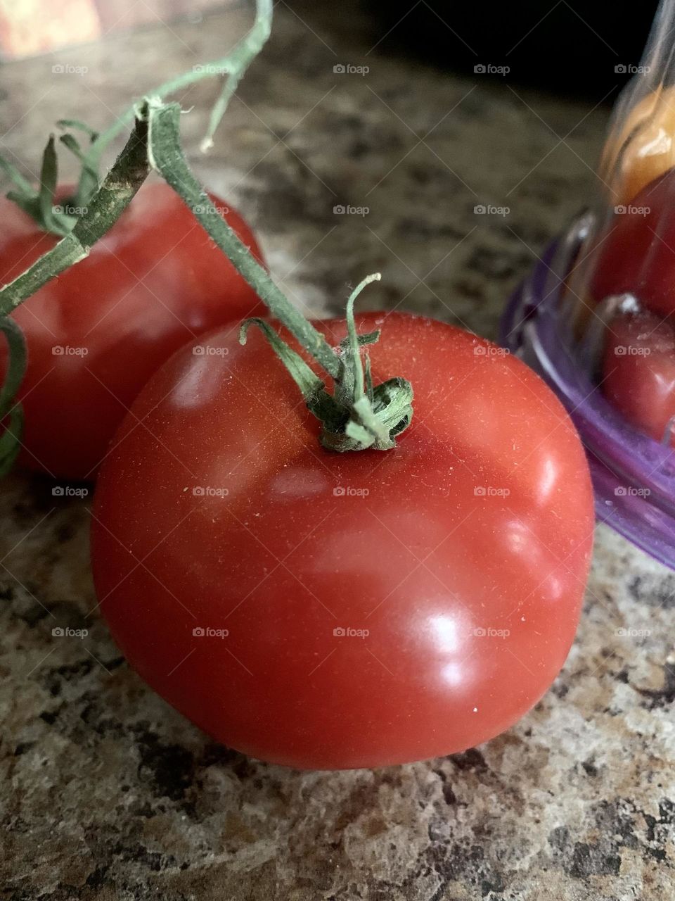 Ripe vine tomato 