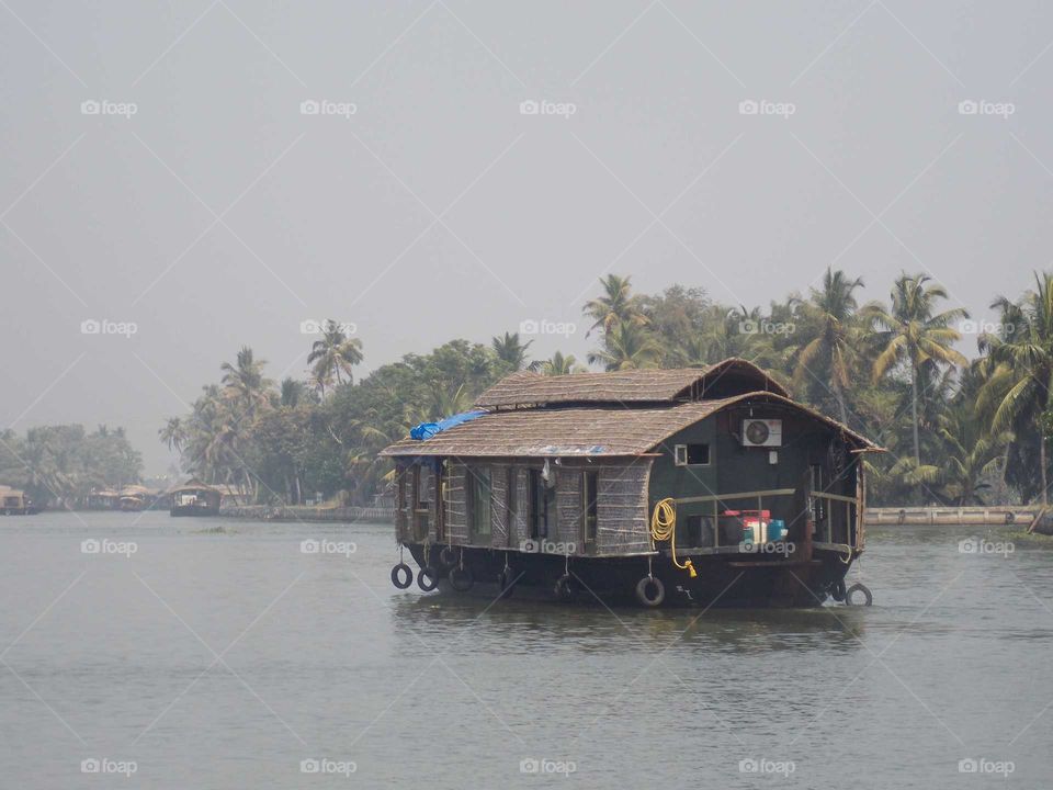 house boat
