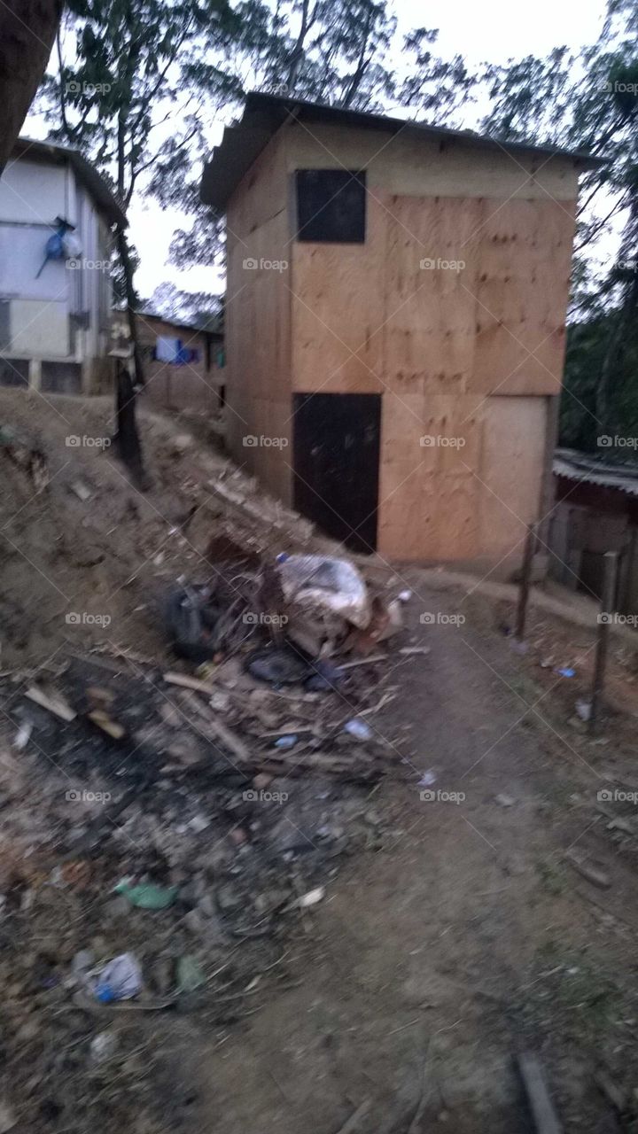 casa do pobre trabalhador brasileiro