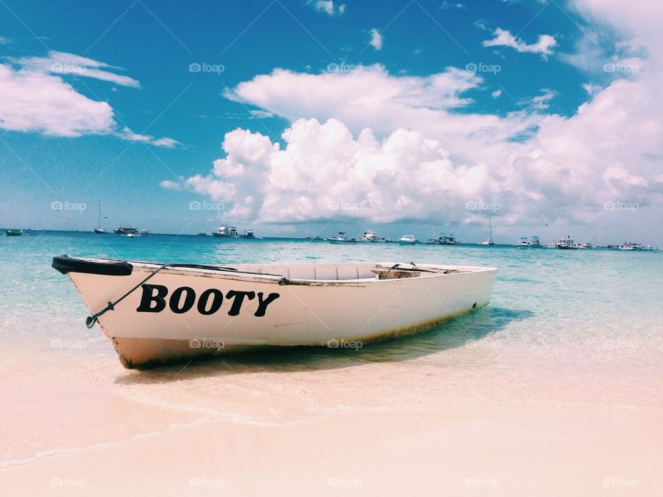 Booty boat
