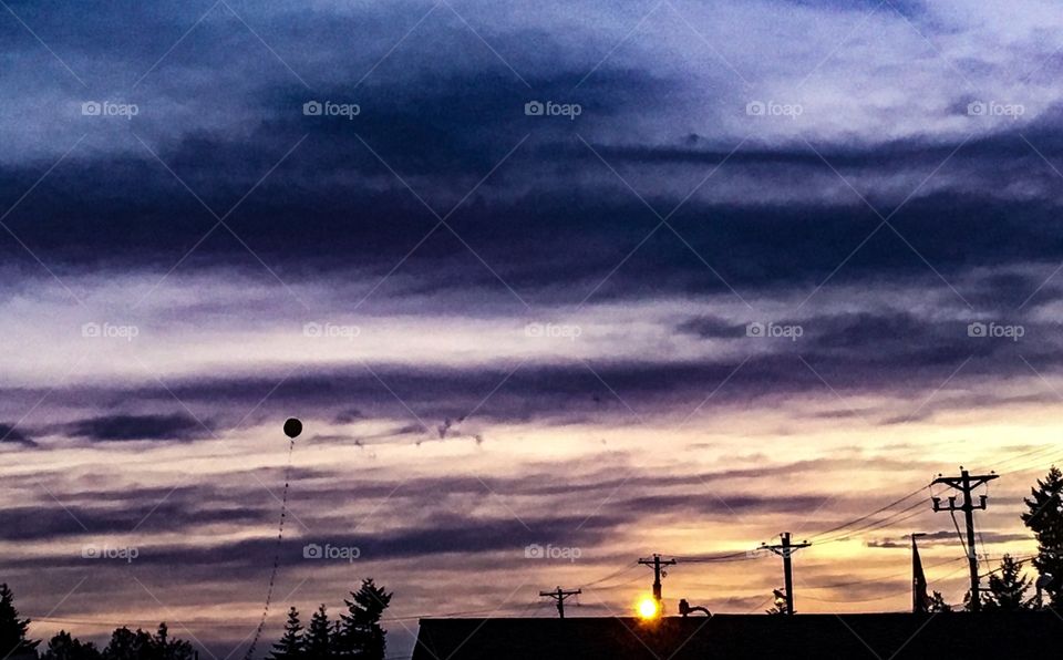 Backlit balloon in Sundown 