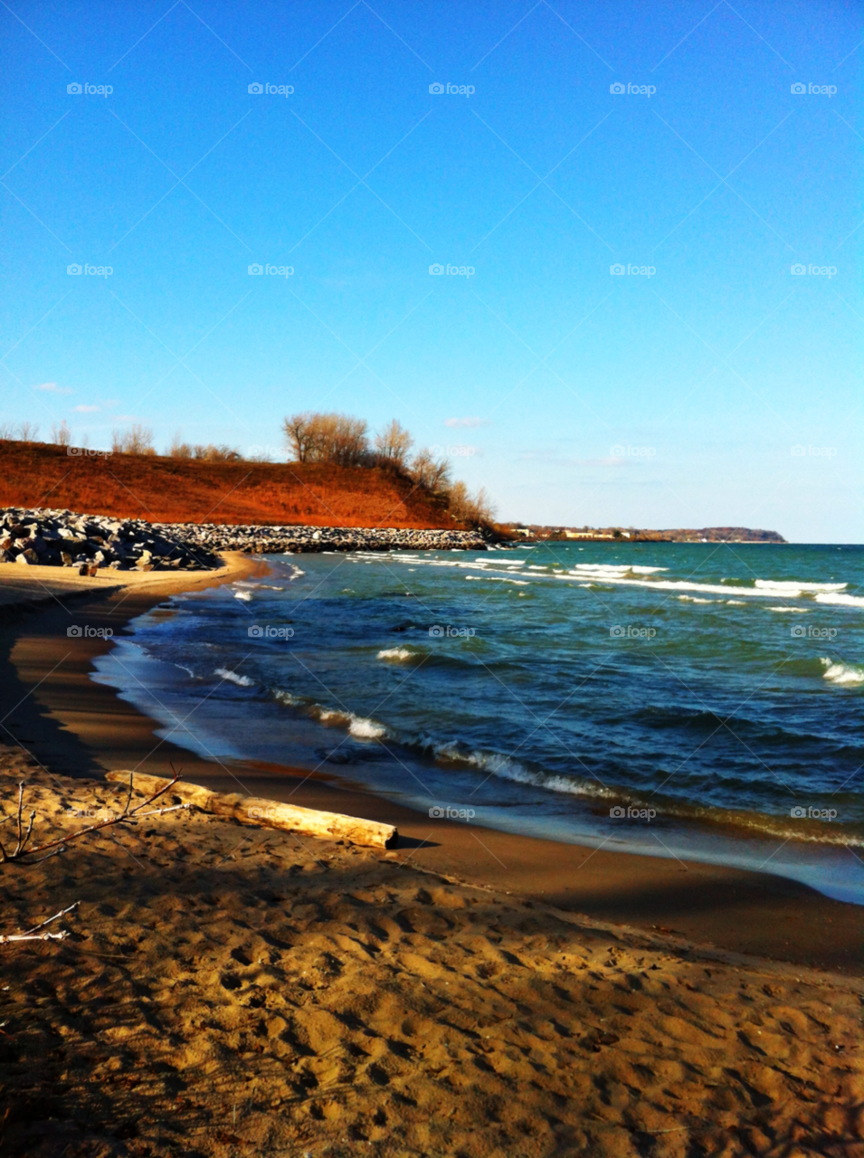 bender park beach cliff by doug414