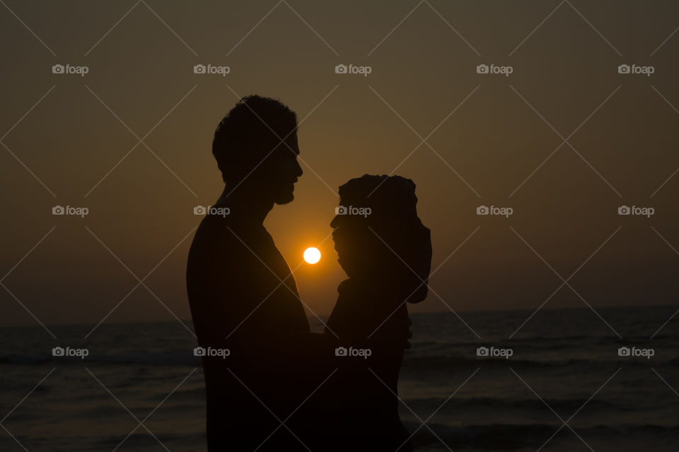 romantic couples at beach