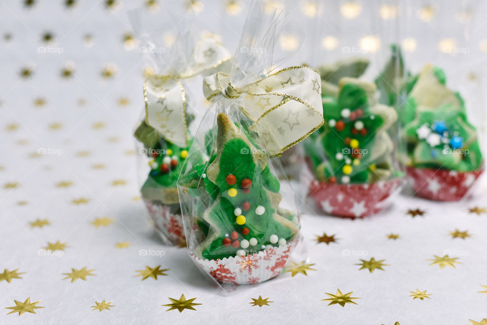 making christmas cookies