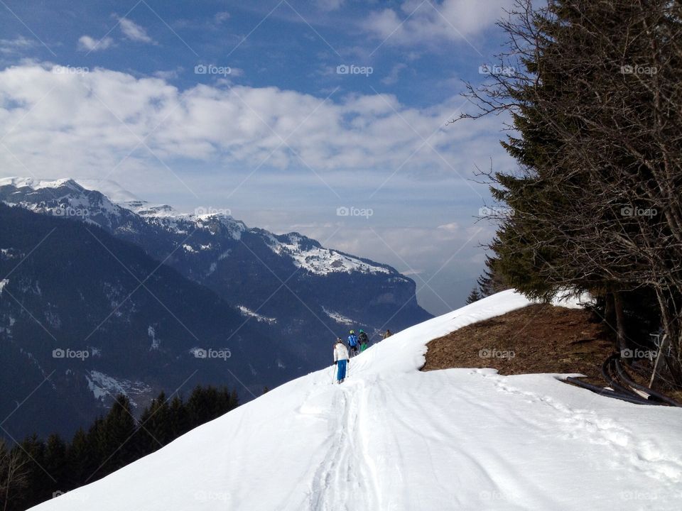 Off piste spring skiing in Switzerland with beautiful alpine views! 