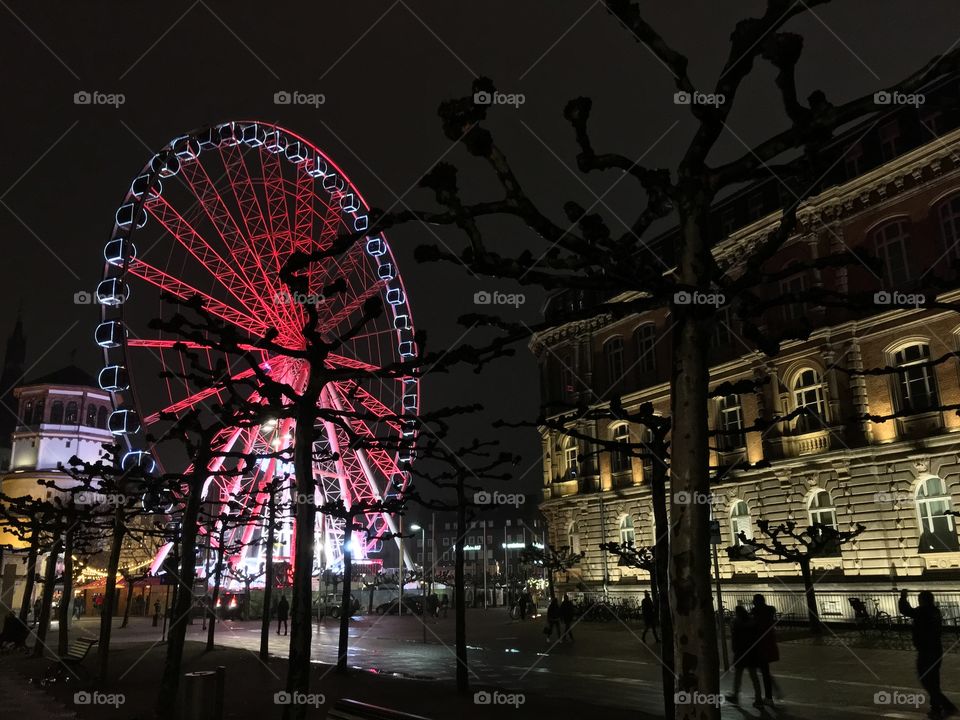 Ferris wheels 🎡 at night