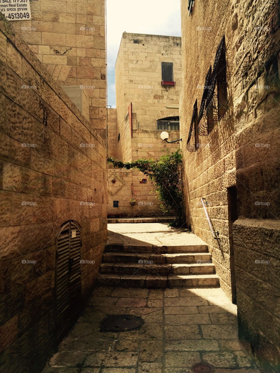 Mystic Alley in Jerusalem 