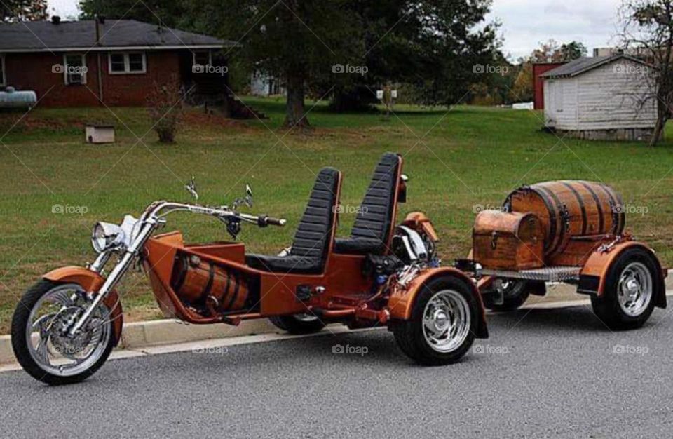 🛵 🛵 🛵  motorcycle