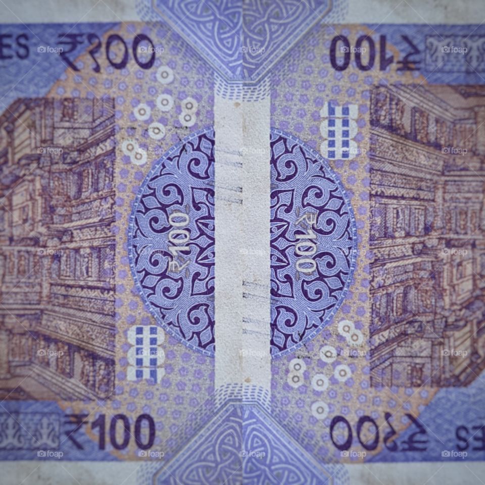 just a hundred rupee note 🙌