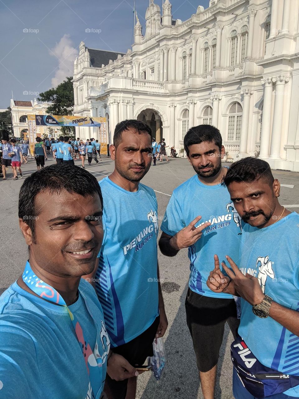 completed 21km half marathon with my team and successfully  grabbed medal