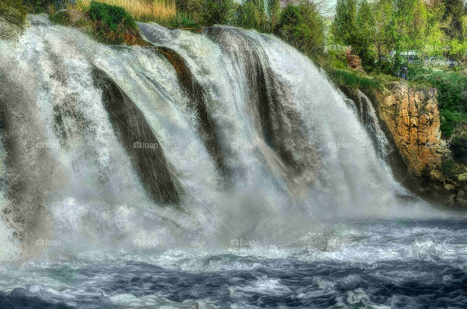 Muradiye Waterfalls