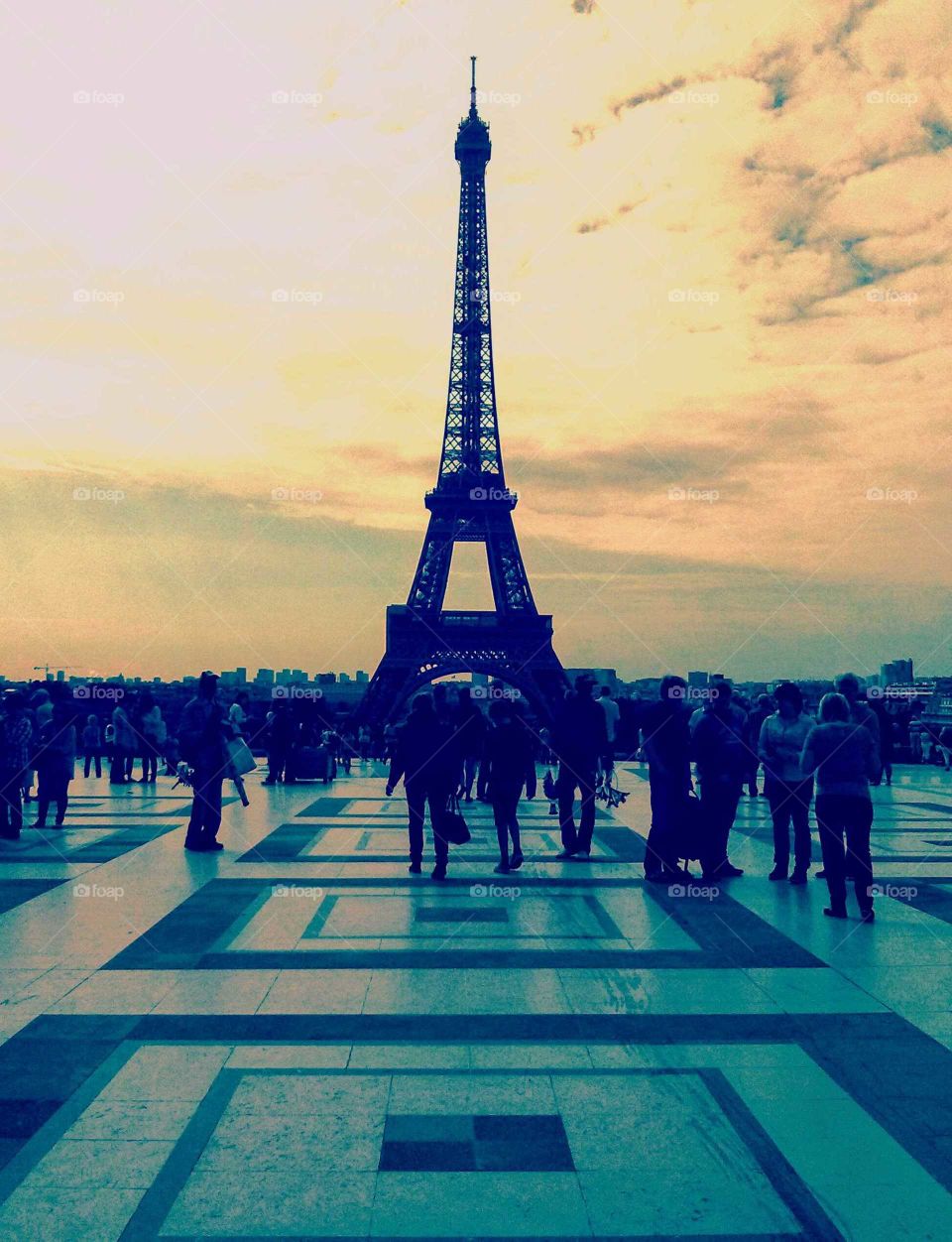 Eiffel Tower at dawn