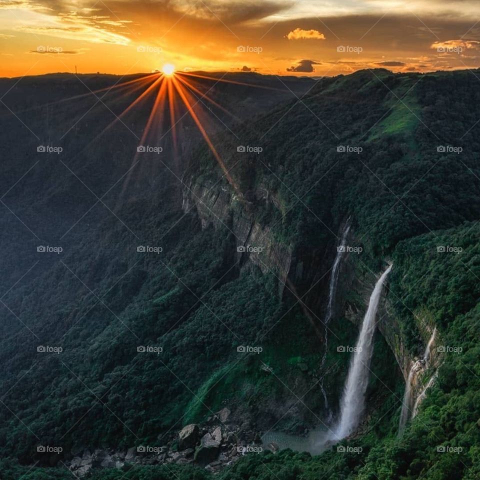 One of my favourite place-Jog falls indian attraction
