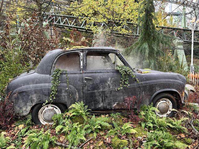 Spooky car