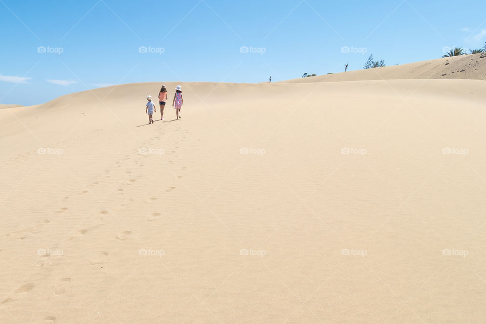 Walking in the dune 2