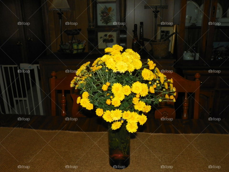 Vase of wildflowers 