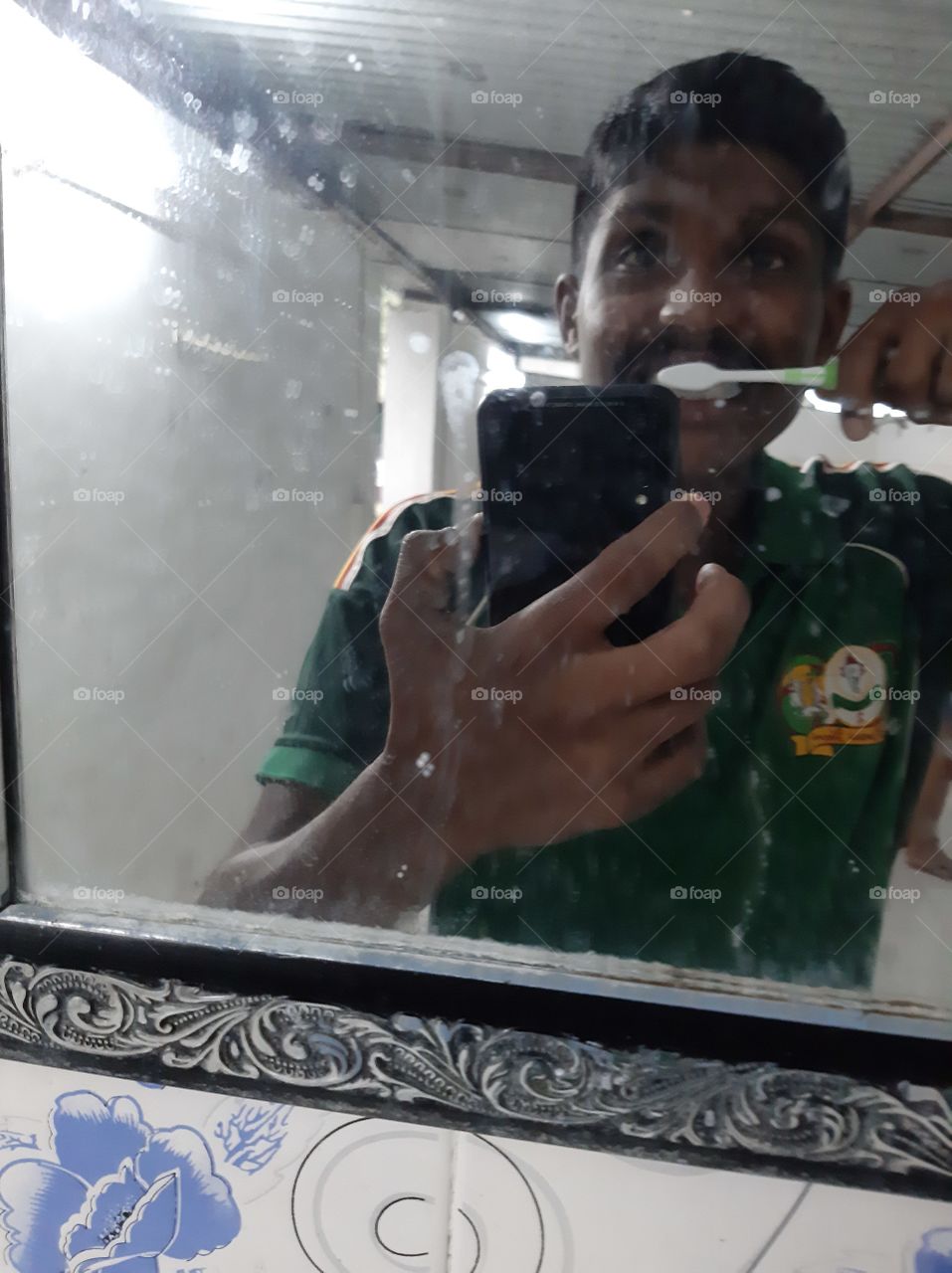 tooth brushing morning