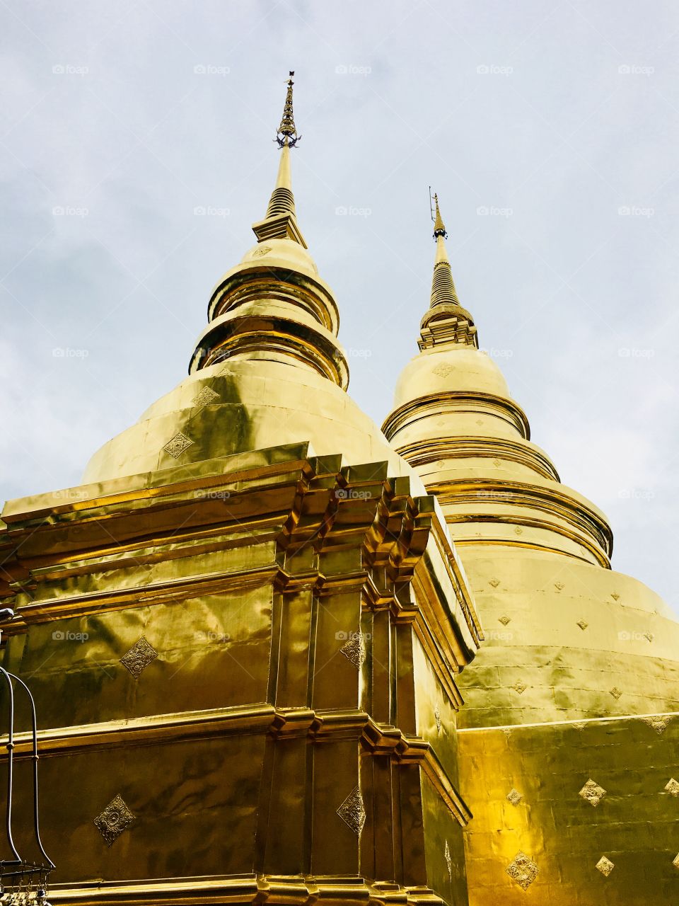 Wat pra sing golden pagoda temple in Chiangmai, Thailand 