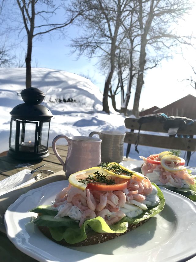 Cold lunch