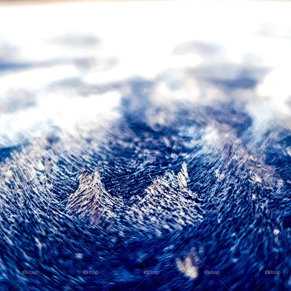 This picture represents how fascinating can be the ice