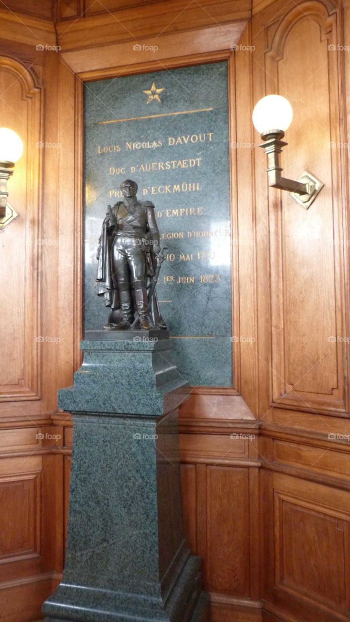 Statut intérieur de far