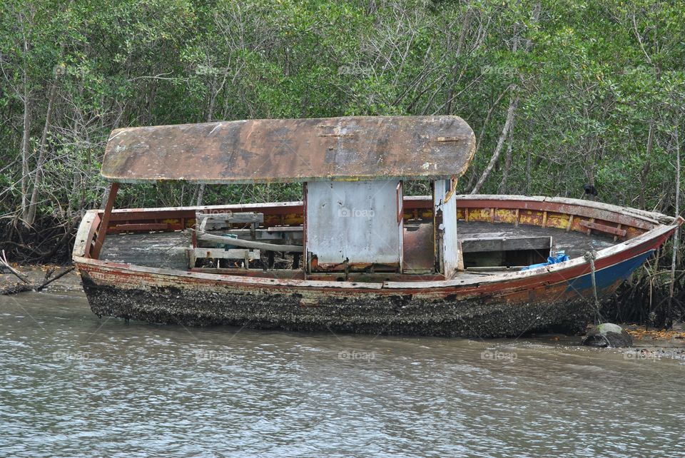 boat at rest