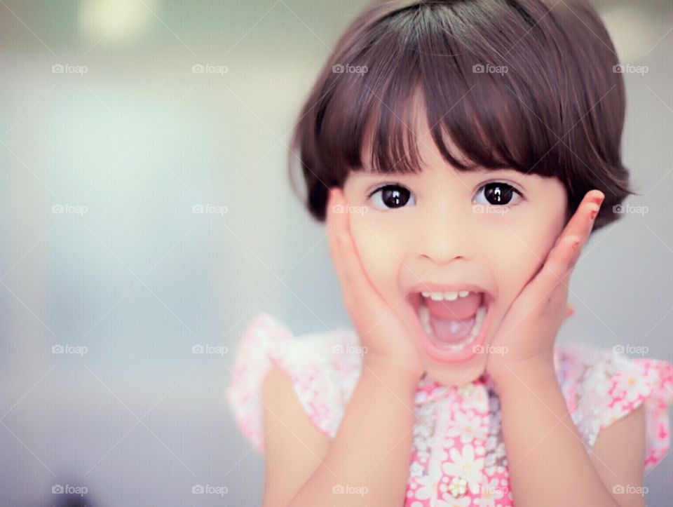 surprising shot kids like angels i love it