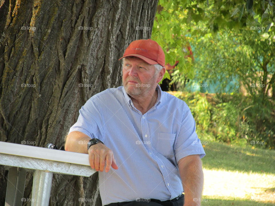 Man, Outdoors, One, Adult, Tree