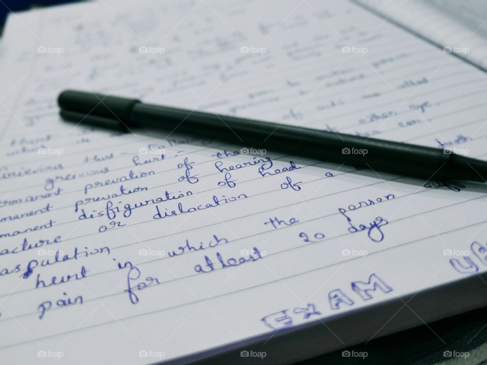 A pen kept on notebook