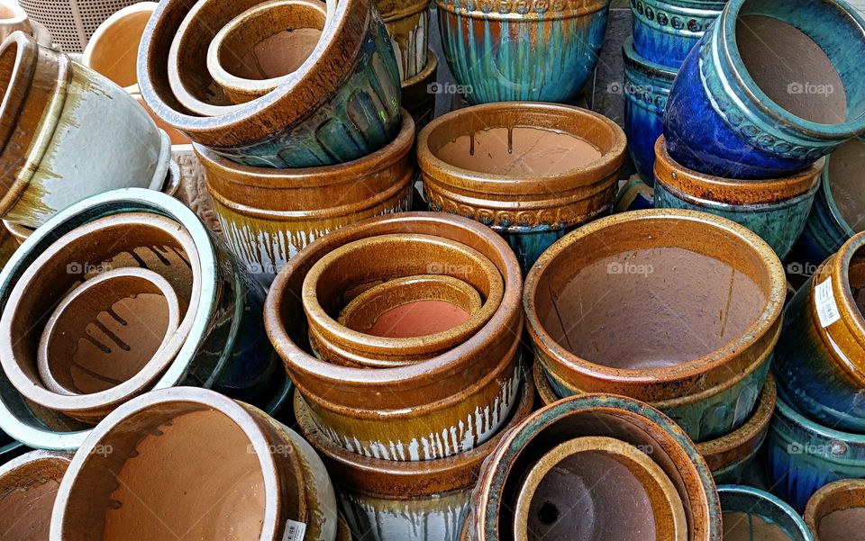 Lots of Pots waiting to be planted!