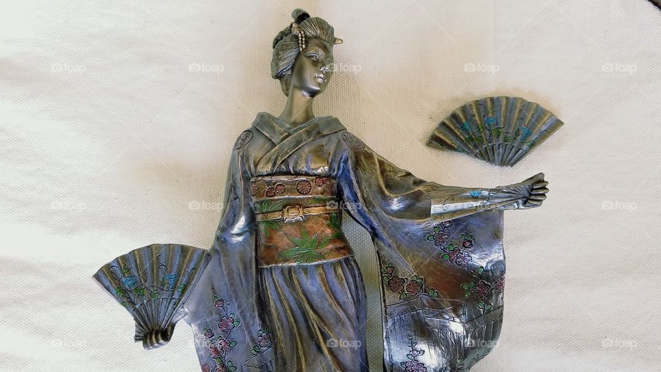 Japanese Geisha statue