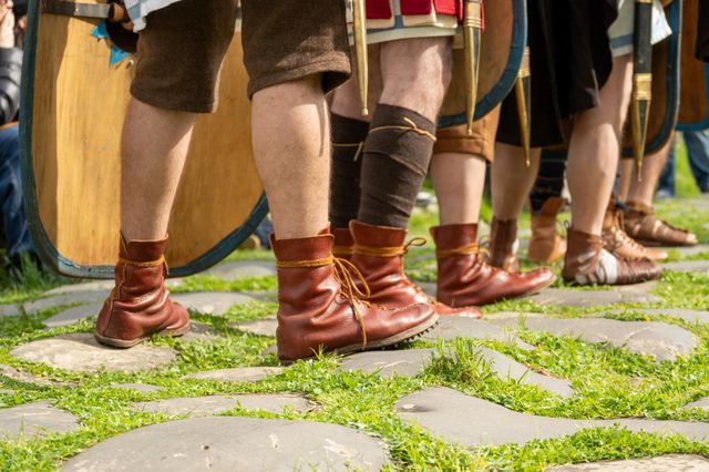 Roman shoes