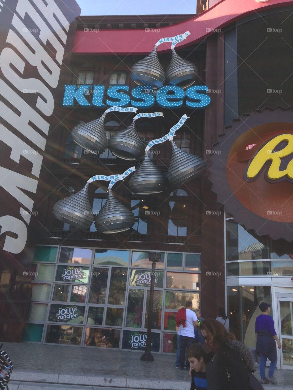 Kisses

Published by:
HappyBrownMonkey 