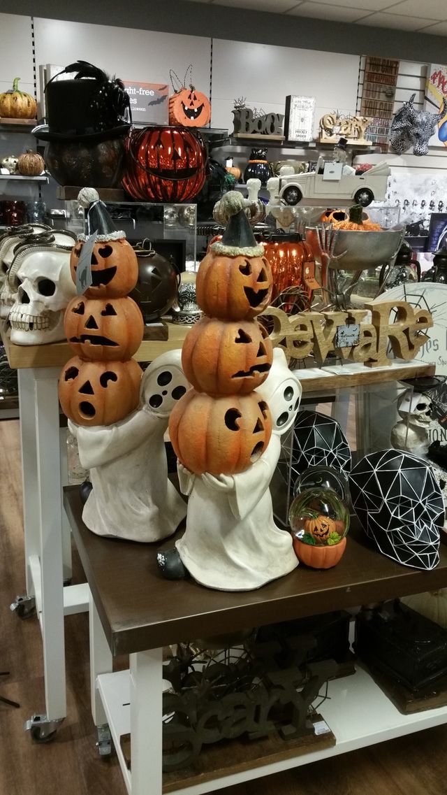 homesense UK Halloween decorations, 
tkmax, night ,lantern, lanterns, Halloween,  fall, autumnal , October,  pumpkin, pumpkins